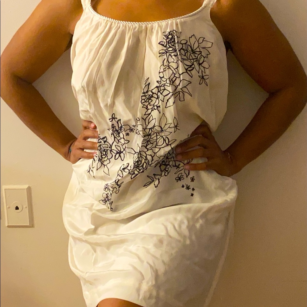 Women’s loose fitting dress